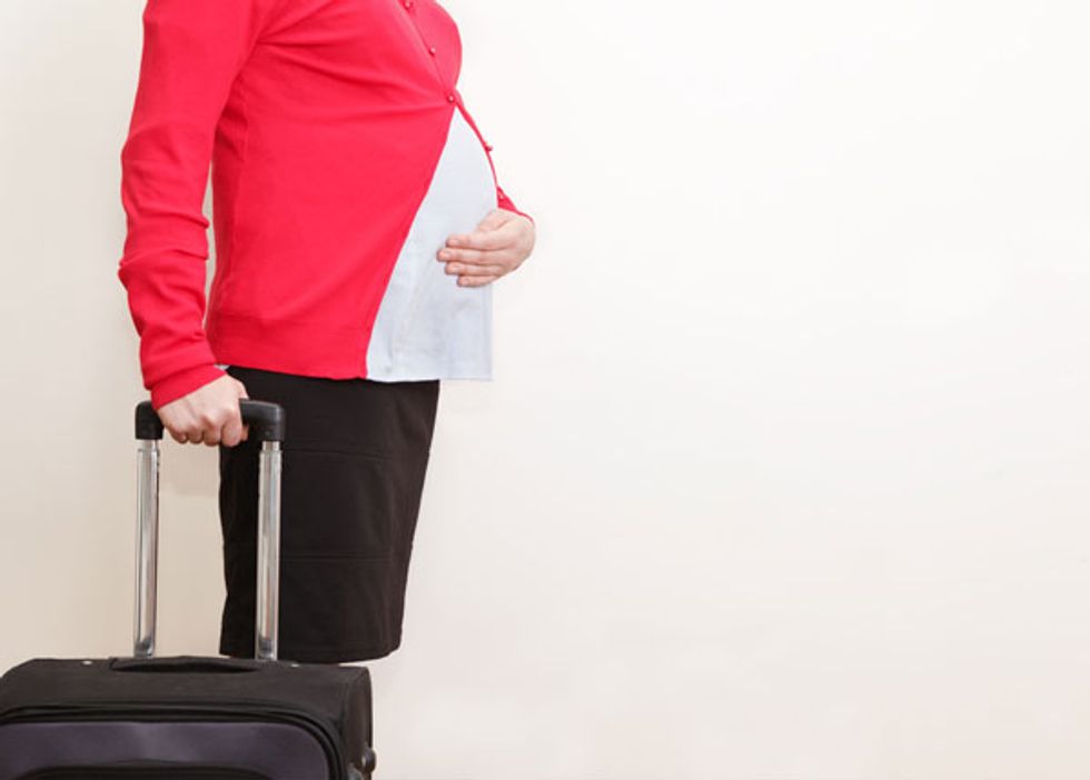 what-moms-to-be-should-know-about-traveling-while-pregnant-healthywomen