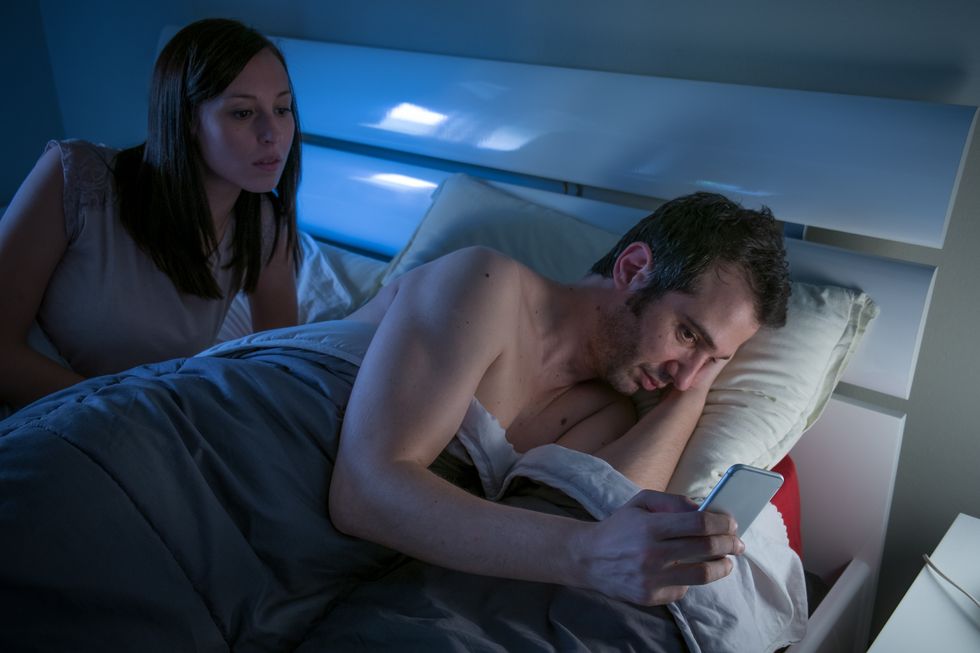 Group Sleep Sex - What to Do When Your Partner Is Addicted to Porn - HealthyWomen